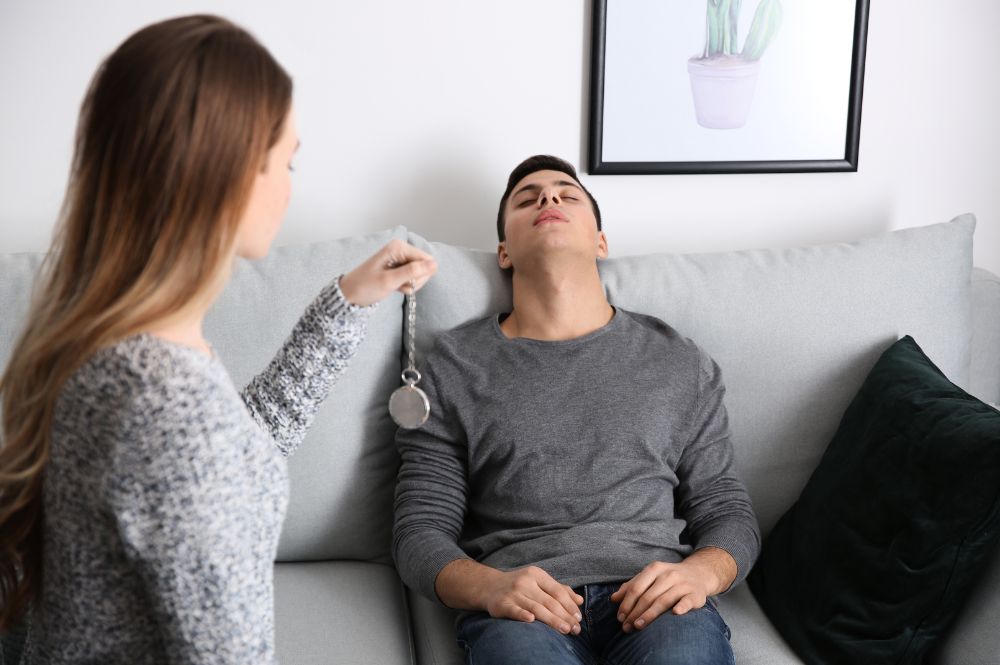 Jak długo trwa sesja hipnozy metodą RTT® i jakie są etapy?